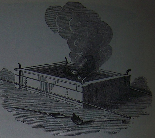 Engraving of the bronze altar of sacrifice with horns at its corners